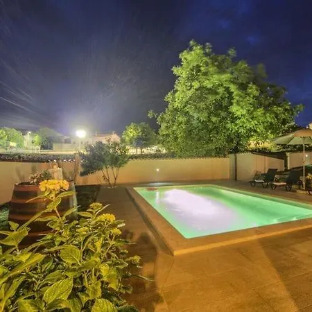 Apartment G With Pool In *